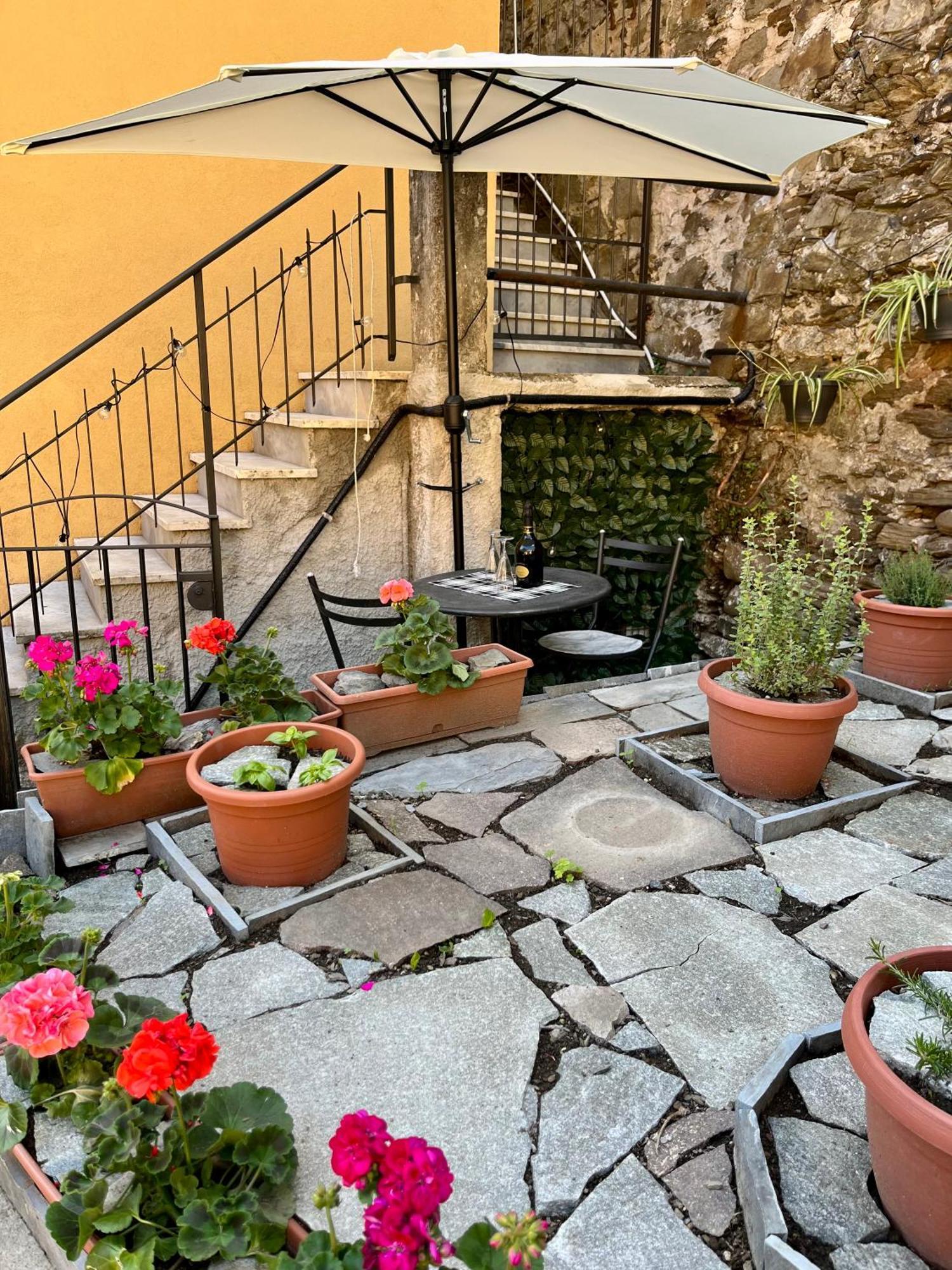 Vela Azzurra Hotell Manarola Eksteriør bilde